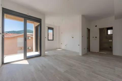 Sale, one bedroom apartment, 43m², Lazi, Budva - image 3