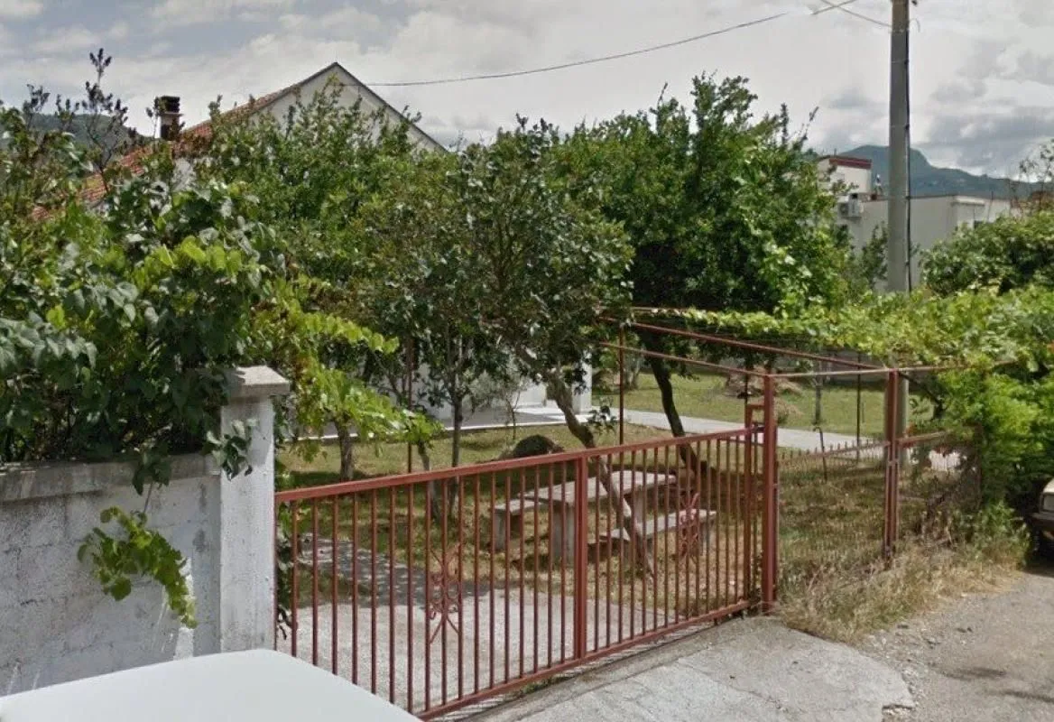 Prodaja, kuća, 326m², Murtovina, Podgorica