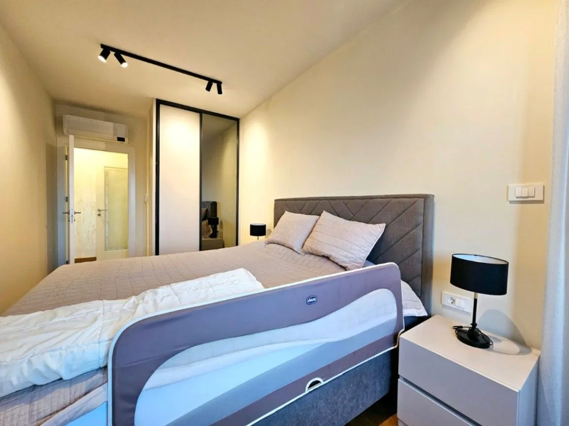 Prodaja, dvosoban stan, 70m², Tološka šuma, Podgorica