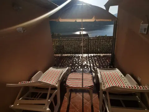 Rent, three bedroom apartment, 110m², Dobrota, Kotor - image 2