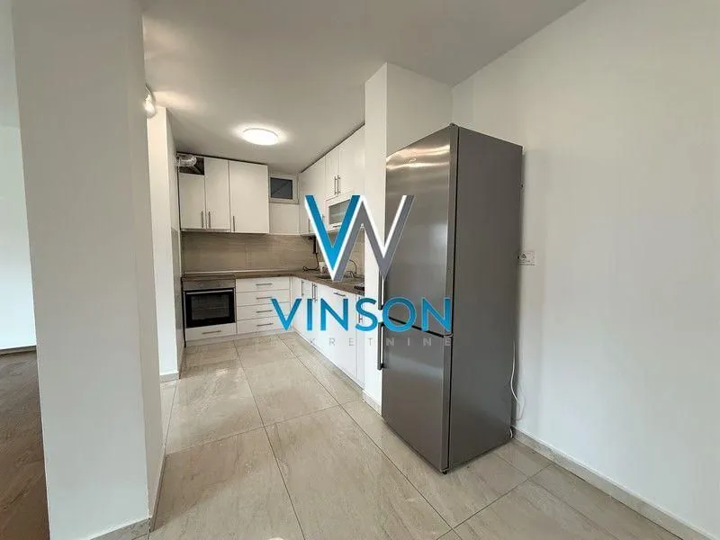Prodaja, četvorosoban stan, 125m², Bulevar Oslobodjenja, Novi Sad Sve Podlokacije