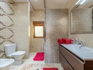 Prodaja, kuća, 280m², Markovići, Budva - image 19