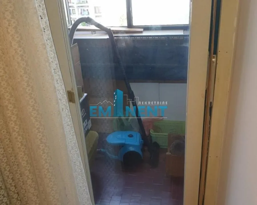 Rent, three bedroom apartment, 84m², Zemun Centar, Zemun Sve Podlokacije