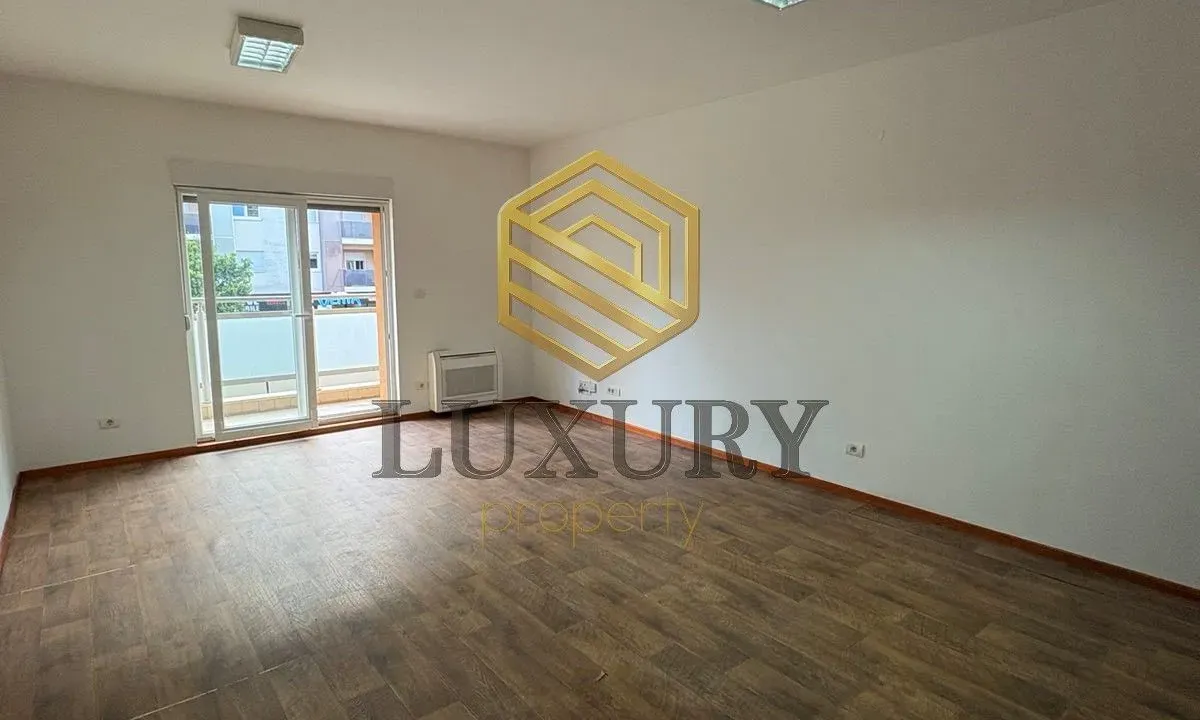 Rent, three bedroom apartment, 110m², City Kvart, Podgorica