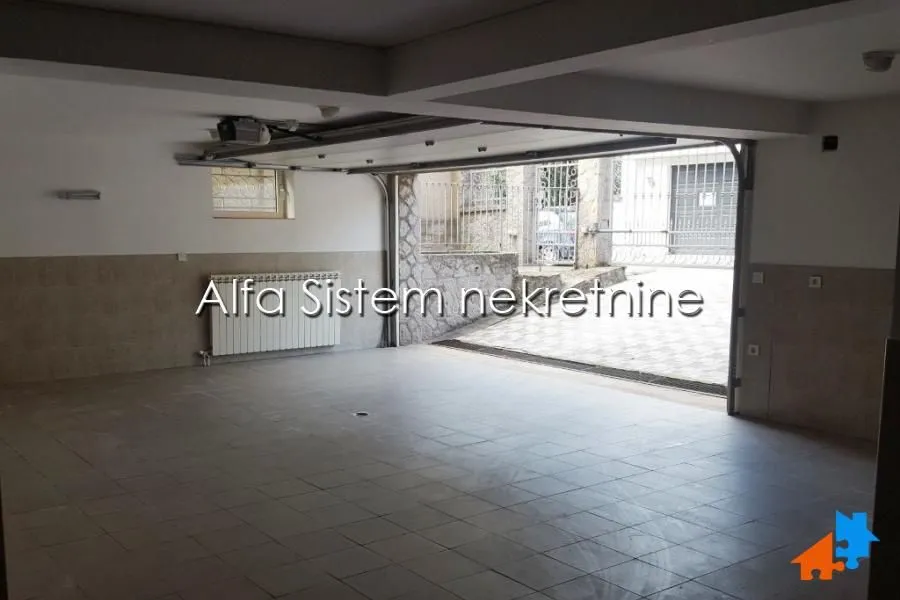 Izdavanje, kuća, 600m², Savski Venac, Beograd