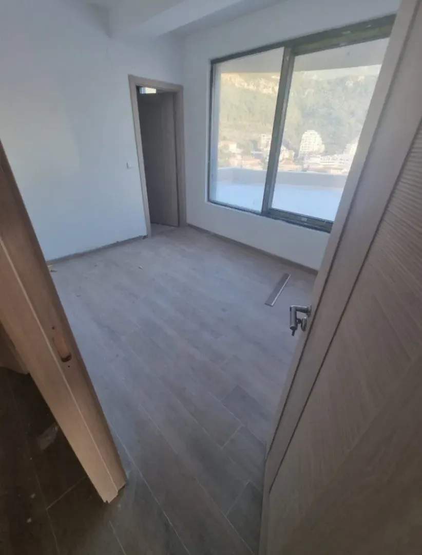 Sale, three bedroom apartment, 90m², Rafailovići, Budva