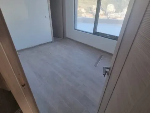 Sale, three bedroom apartment, 90m², Rafailovići, Budva - image 4