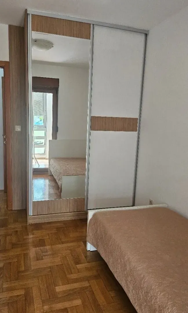 Rent, two bedroom apartment, 70m², Podgorica, Crna Gora