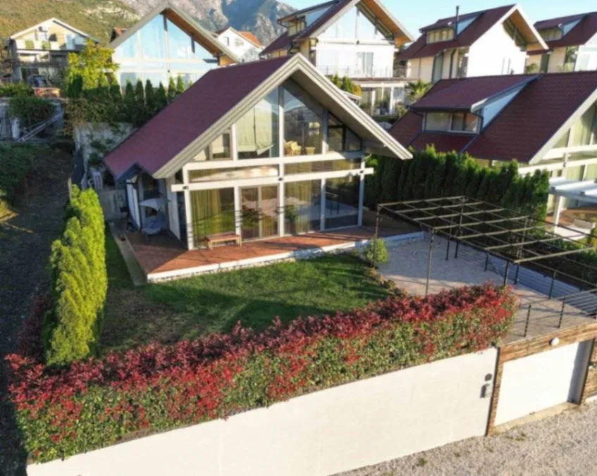 Sale, house, 172m², Tivat, Crna Gora