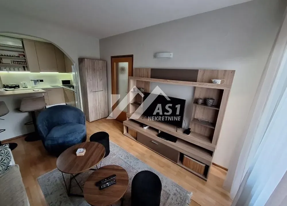 Izdavanje, dvosoban stan, 44m², Nova Detelinara, Novi Sad Sve Podlokacije