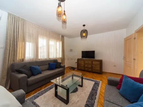 Rent, two bedroom apartment, 108m², Stari Aerodrom, Podgorica - image 1