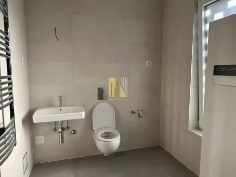 Prodaja, četvorosoban stan, 97m², Alibegovac, Petrovaradin - image 24