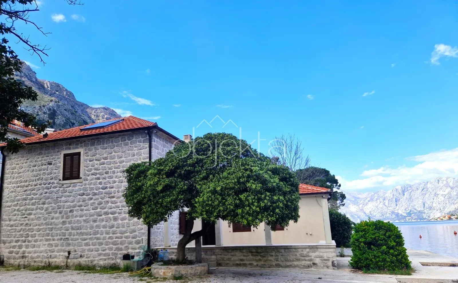 Sale, house, 130m², Kotor, Crna Gora