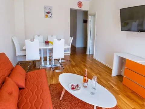 Sale, two bedroom apartment, 78m², Budva, Crna Gora - image 1