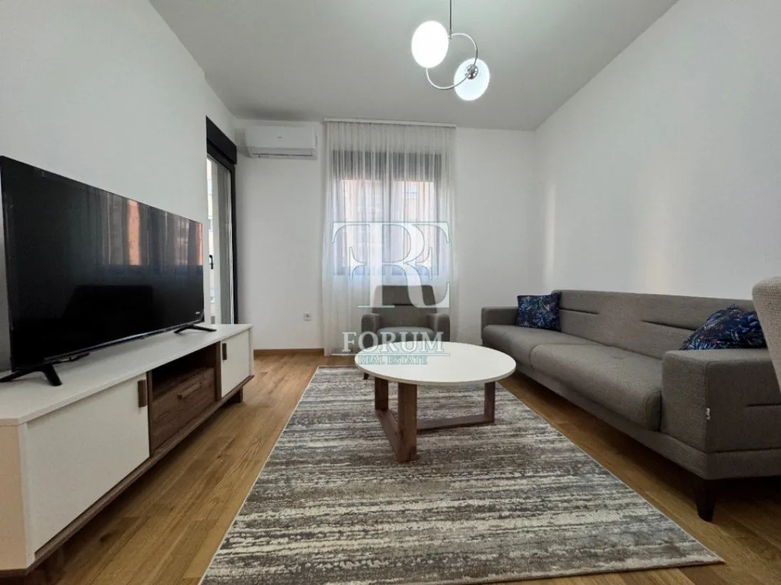 Izdavanje, dvosoban stan, 60m², City Kvart, Podgorica