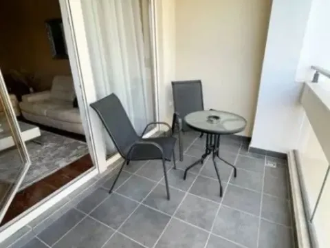 Izdavanje, dvosoban stan, 70m², Master Kvart, Podgorica - image 5