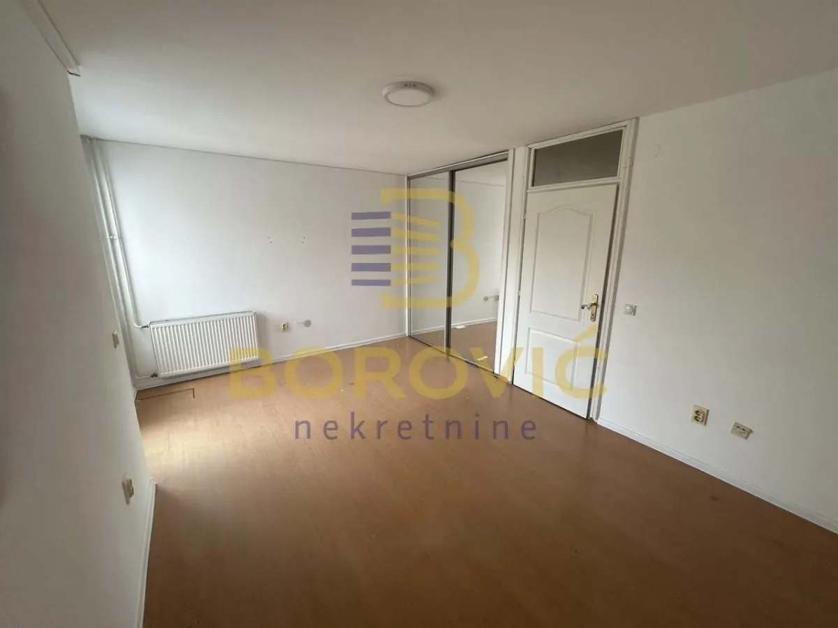 Sale, apartment, 176m², Autokomanda, Voždovac Sve Podlokacije