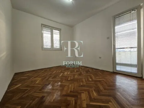 Prodaja, dvosoban stan, 63m², Stari Aerodrom, Podgorica - image 2