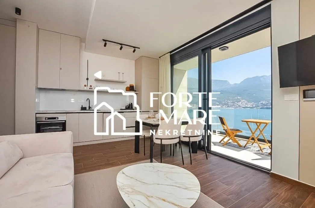 Prodaja, dvosoban stan, 57m², Njivice, Herceg Novi