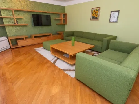 Sale, three bedroom apartment, 137m², Podgorica, Crna Gora - image 1
