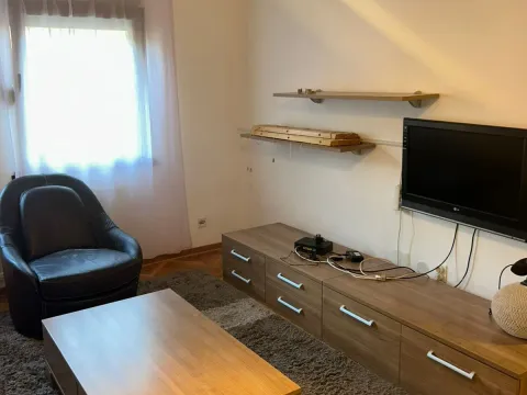 Izdavanje, dvosoban stan, 86m², Seljanovo, Tivat - image 17