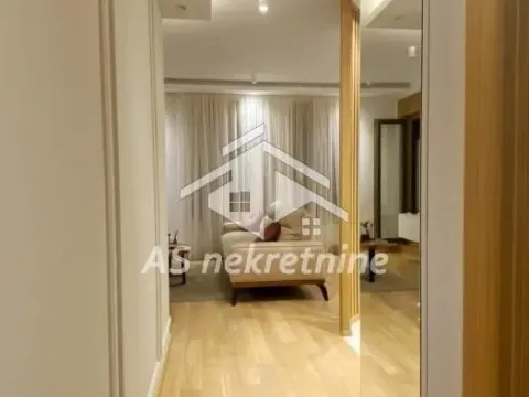 Rent, two bedroom apartment, 45m², Južni Bulevar, Vračar Sve Podlokacije - image 11