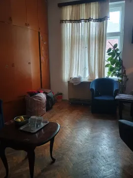 Prodaja, četvorosoban stan, 110m², Stari Grad, Beograd - image 2