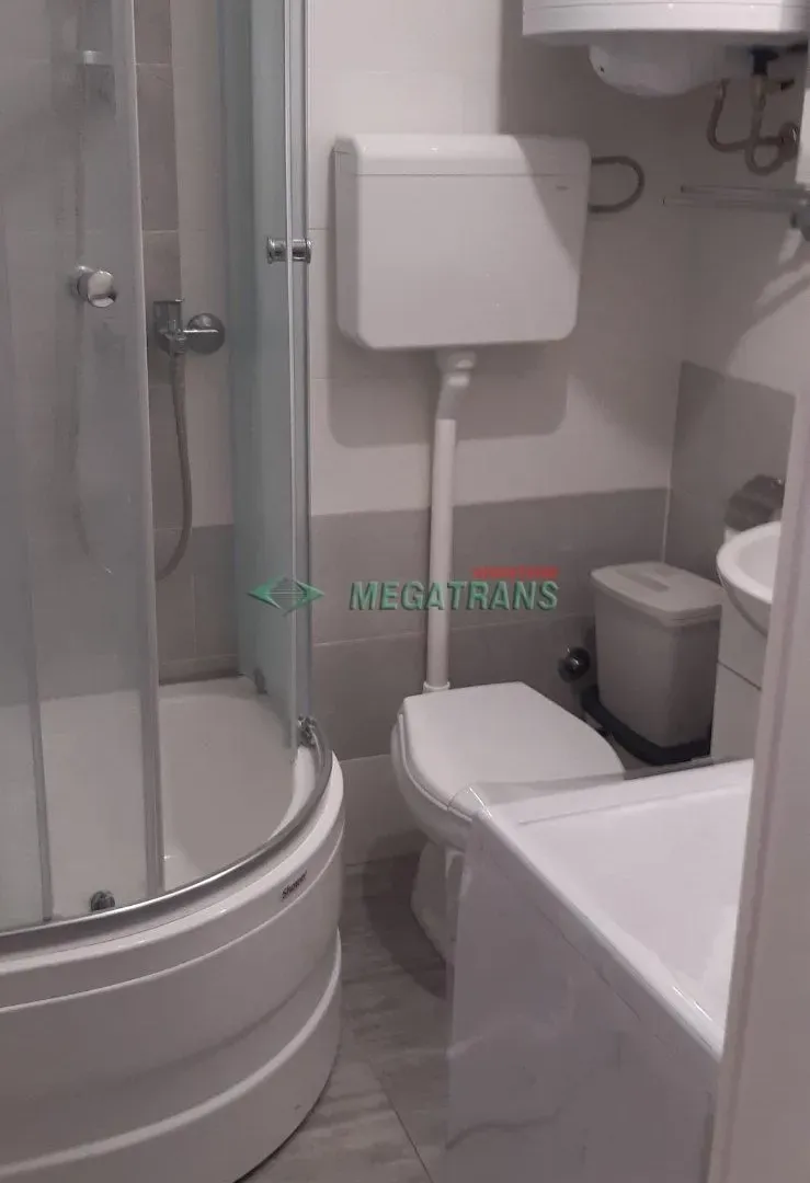 Izdavanje, dvosoban stan, 42m², Liman 2, Novi Sad Sve Podlokacije