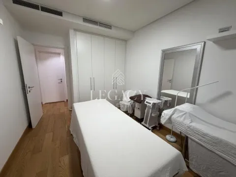 Izdavanje, trosoban stan, 92m², Savski Venac, Beograd - image 7