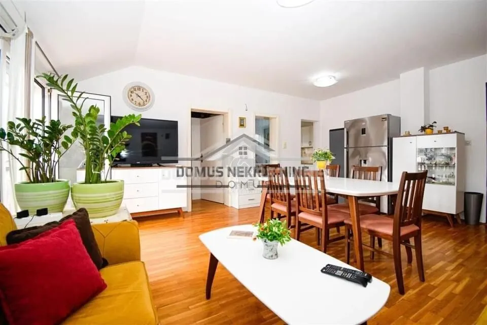 Izdavanje, jednosoban stan, 50m², Momišići, Podgorica