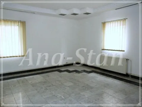 Rent, office space, 250m², Zemun Sve Podlokacije, Beograd - image 2