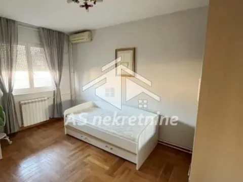 Izdavanje, četvorosoban stan, 120m², Voždovac Sve Podlokacije, Beograd - image 12