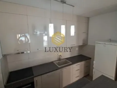 Izdavanje, dvosoban stan, 65m², Zagorič, Podgorica - image 9