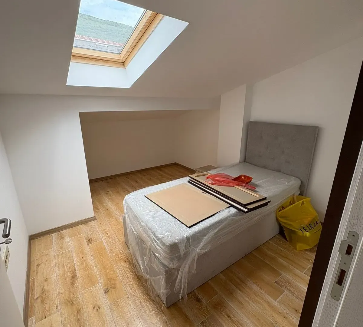 Sale, three bedroom apartment, 171m², Petrovac, Budva