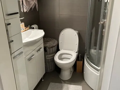 Rent, one bedroom apartment, 38m², Podgorica, Crna Gora - image 12