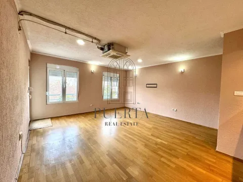 Izdavanje, dvosoban stan, 69m², Ljubović, Podgorica - image 2