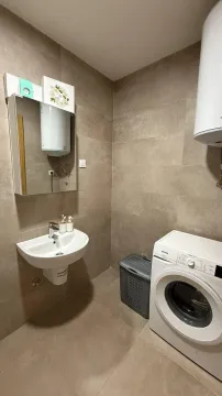 Rent, one bedroom apartment, 45m², Bečići, Budva - image 16