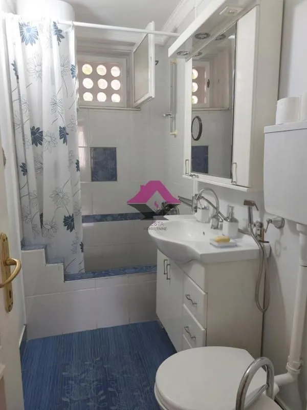Sale, three bedroom apartment, 77m², Zemun Sve Podlokacije, Beograd