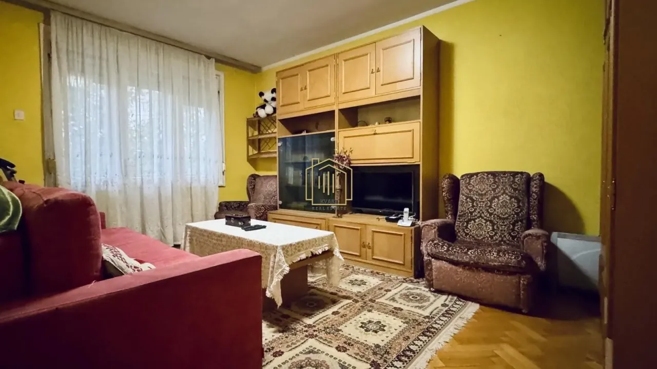 Izdavanje, dvosoban stan, 64m², Podgorica, Crna Gora