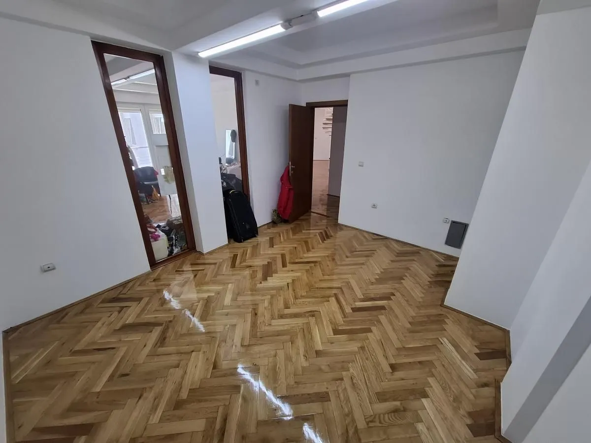Prodaja, stan, 220m², Centar, Novi Sad