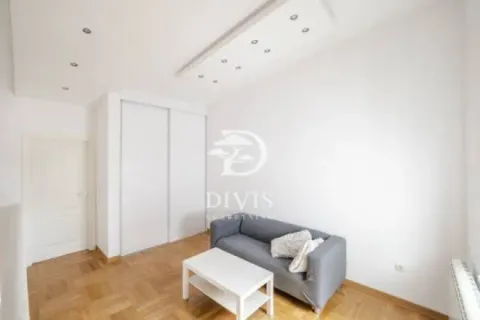 Izdavanje, trosoban stan, 85m², Južni Bulevar, Vračar Sve Podlokacije - image 16