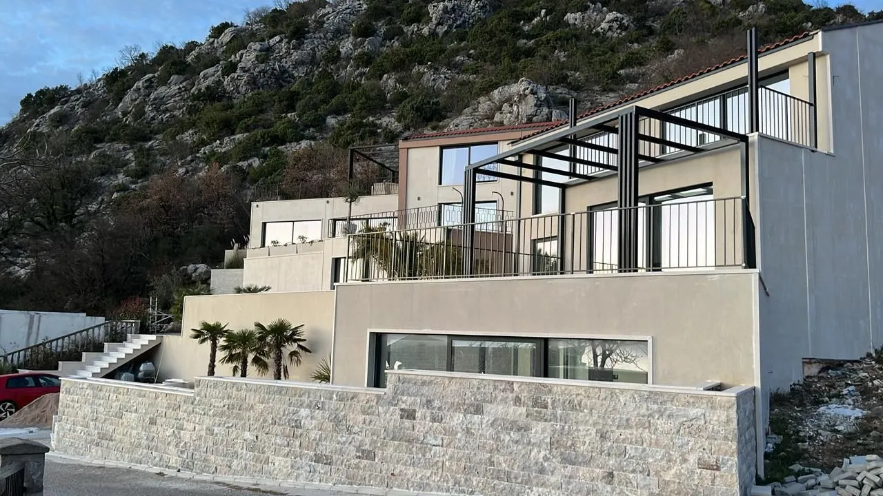Sale, house, 257m², Kuljače, Budva