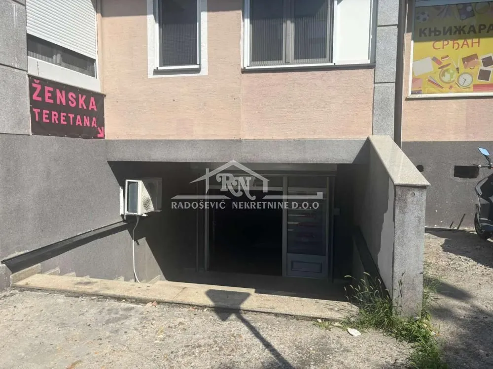 Rent, office space, 180m², Petlovo Brdo, Beograd