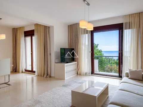 Sale, two bedroom apartment, 86m², Petrovac, Budva - image 2