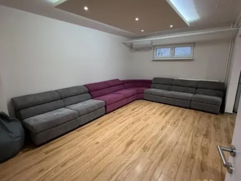 Rent, house, 250m², Bezanijska Kosa 1, Bežanijska Kosa Sve Podlokacije - image 13