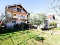 Sale, house, 223m², Stari Aerodrom, Podgorica - image 1