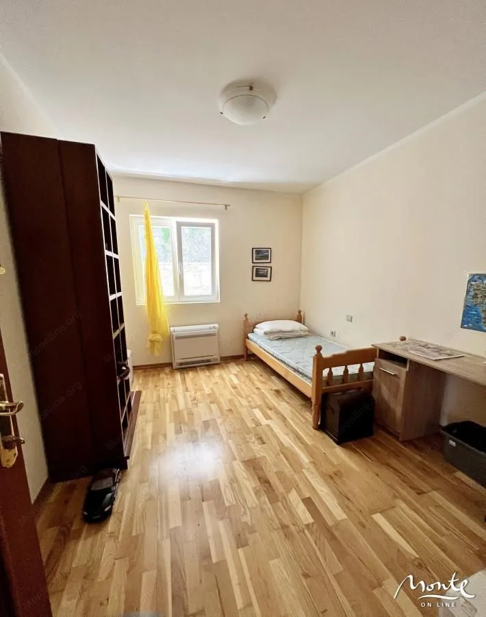 Sale, three bedroom apartment, 132m², Stoliv, Kotor