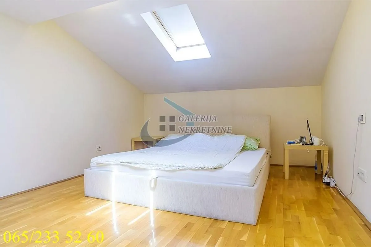 Prodaja, četvorosoban stan, 157m², Đeram Pijaca, Beograd
