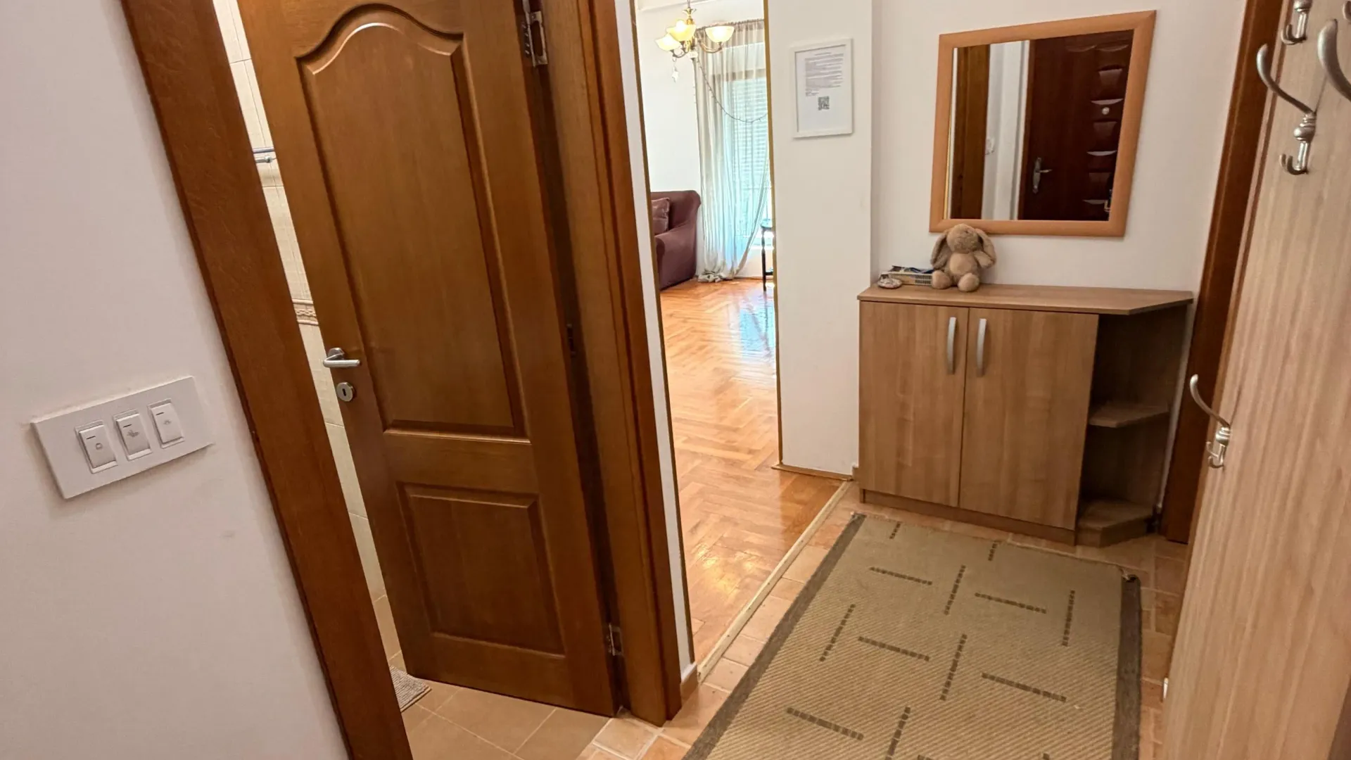Prodaja, dvosoban stan, 78m², Lazi, Budva