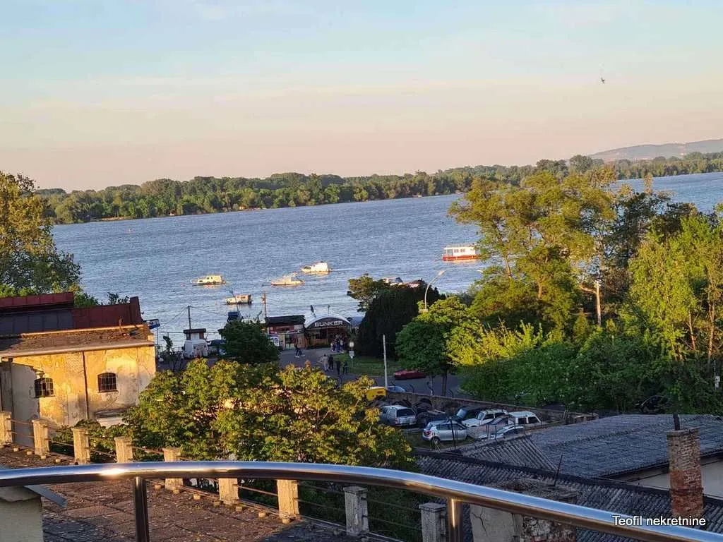 Sale, two bedroom apartment, 119m², Zemun Kej, Zemun Sve Podlokacije